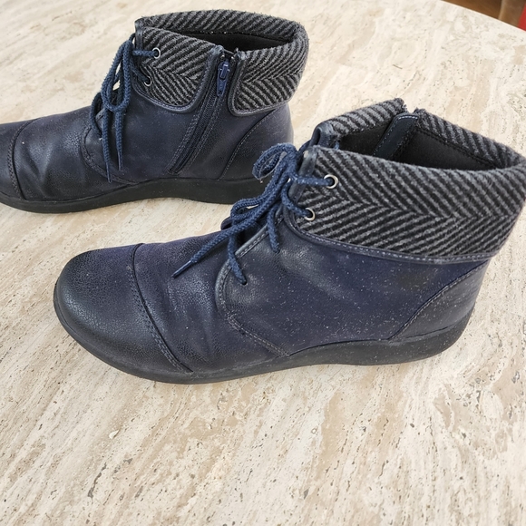Clarks Cloudsteppers Lace-up Blue Sillian Frey Ankle Boot Size 8.5 - Picture 7 of 9